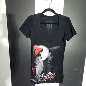 Sullen Women's Black and Red V-Neck Tee